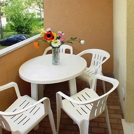 Lignano Pineta With Air Conditioning&washing Machine アパート