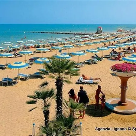 Lignano Pineta With Air Conditioning&washing Machine Apartman Lignano Sabbiadoro
