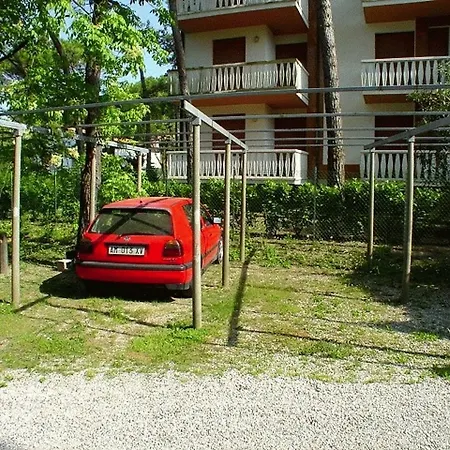 Lignano Pineta With Air Conditioning&washing Machine Lignano Sabbiadoro