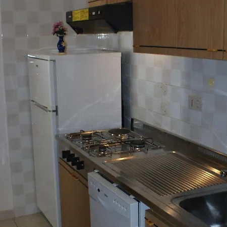 Апартаменты Lignano Pineta With Air Conditioning&washing Machine *