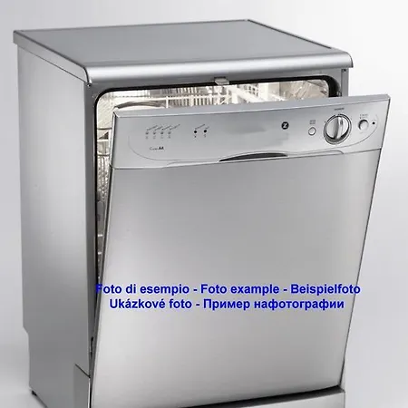 Lignano Pineta With Air Conditioning&washing Machine Lägenhet *